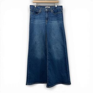 Levi’s 318 Women’s Wide Leg Jeans | Medium Wash | 32x30